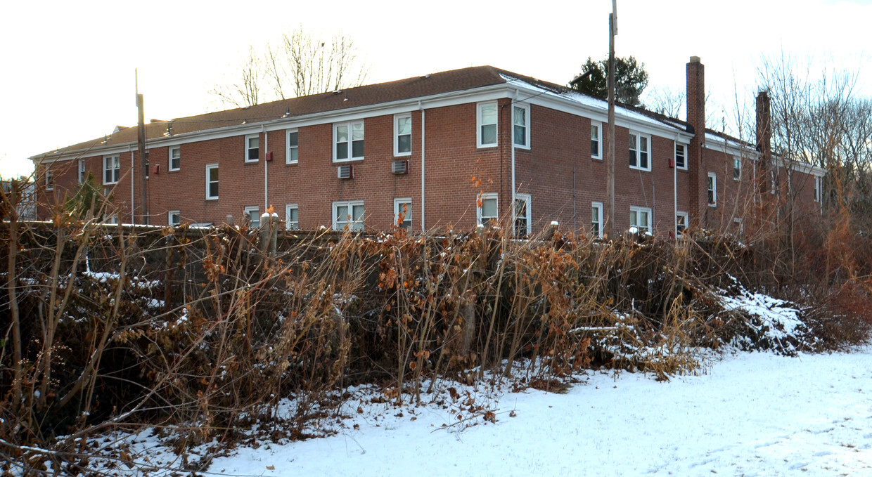 Building Photo - 225 Fountain St