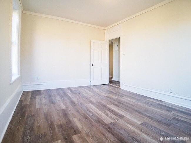 Foto del edificio - 76 Vermilyea Ave