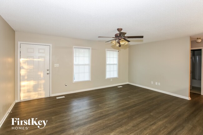 Foto del edificio - 268 Southaven Ct