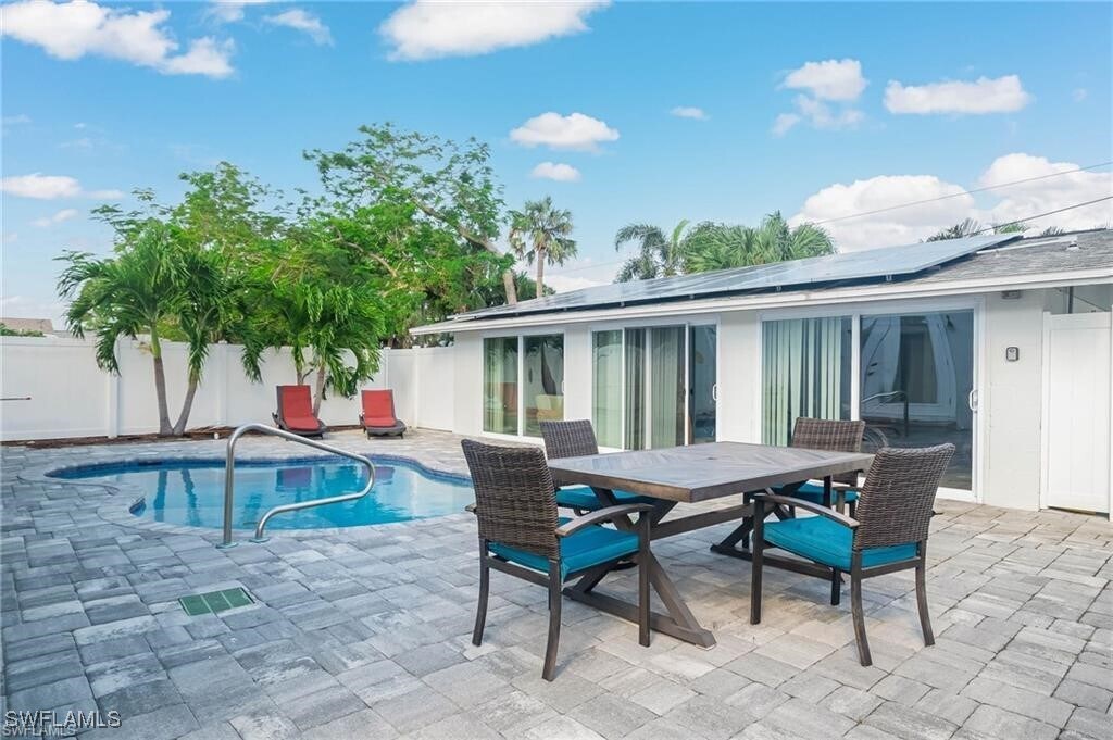 Foto principal - 773 95th Ave N