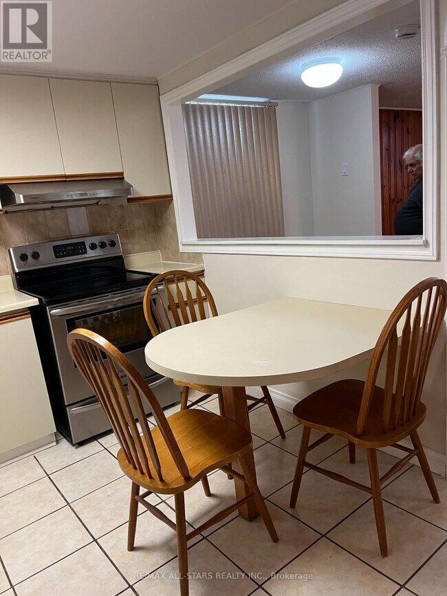 Photo du bâtiment - 65 Hildenboro Square