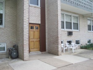 Primary Photo - 121 Montgomery Ave