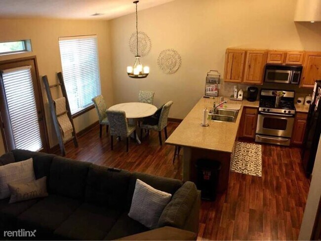 Foto del edificio - 860 W Willow Lake Loop