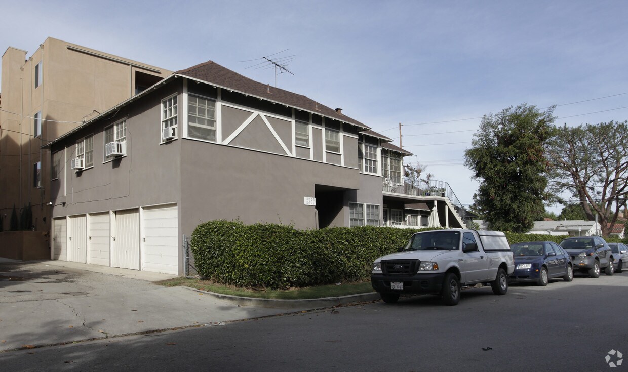 Foto del edificio - 10601-10611 Valley Spring Ln