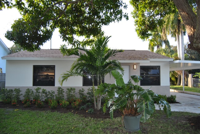 Building Photo - 504 W Whitney Dr
