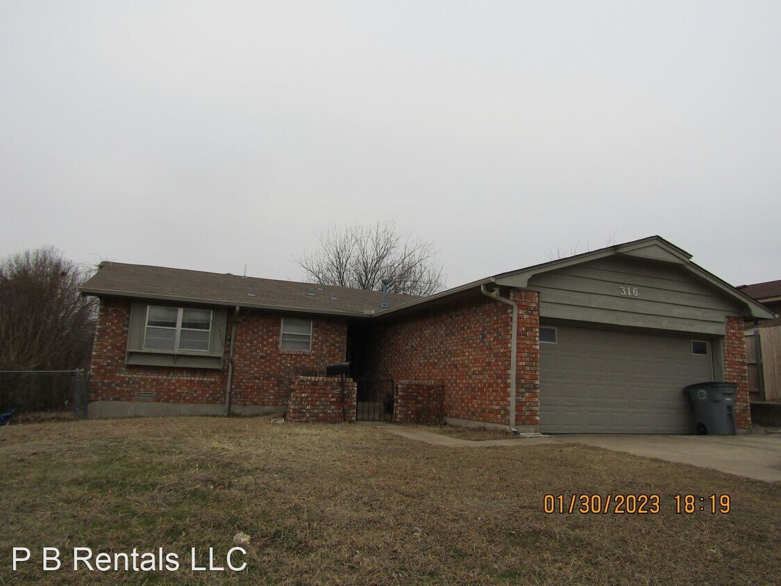 Primary Photo - 3 br, 2 bath House - 316 NW 65th Street