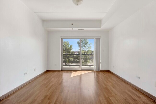 Foto del edificio - 2322 S Canal St