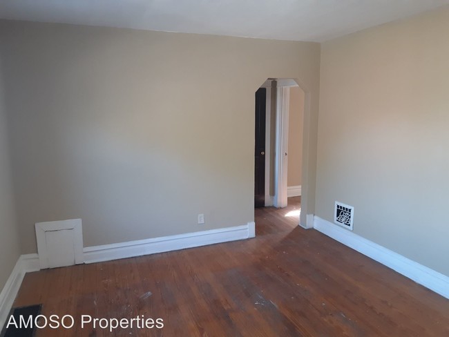 Building Photo - 2900-2906 Pestalozzi St