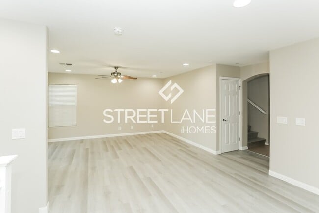 Building Photo - REDUCED! Tri-Level 4 Bedroom Ready to Call...