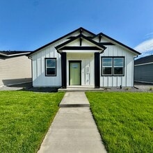 Building Photo - 5087 E Norma Ave