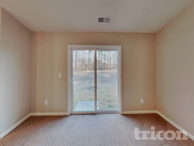 Foto del edificio - 310 Coleshill Rd