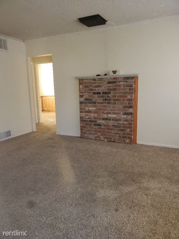 Building Photo - 2 br, 1 bath House - 2419 SW 22nd Park
