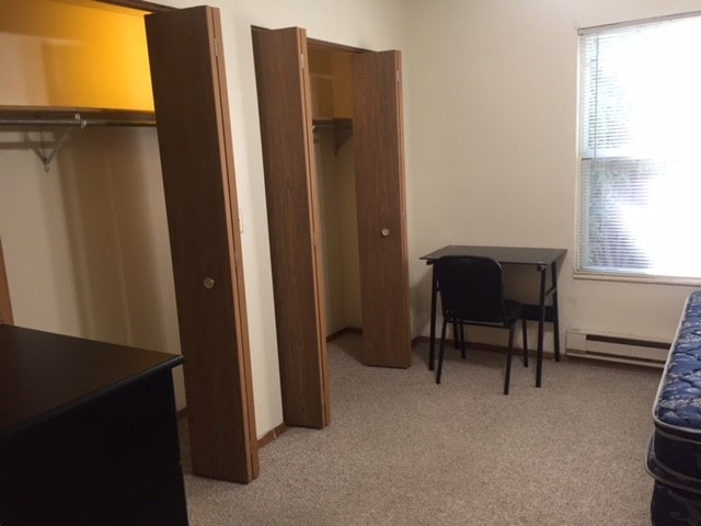Bedroom - 1302 Brighton Dr