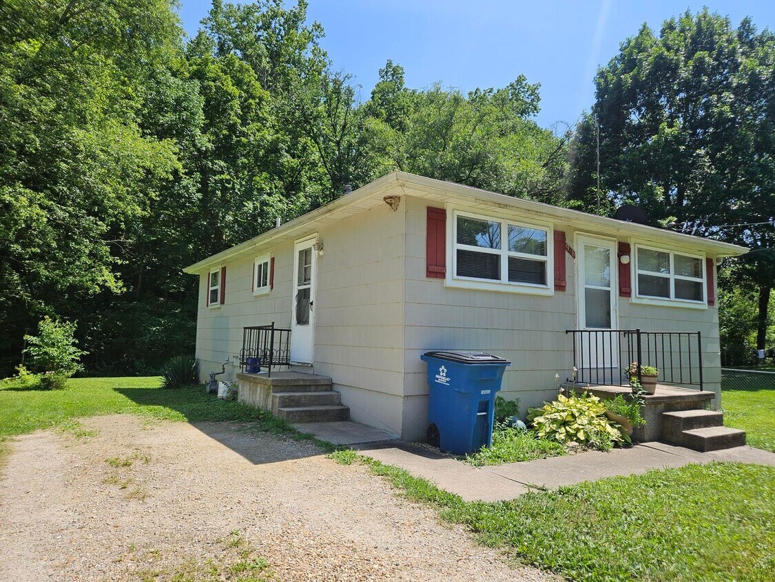 Building Photo - Single Family Rental Home - 3BR-1BA - New ...