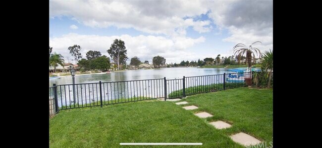 Building Photo - 1569 Chalgrove Dr