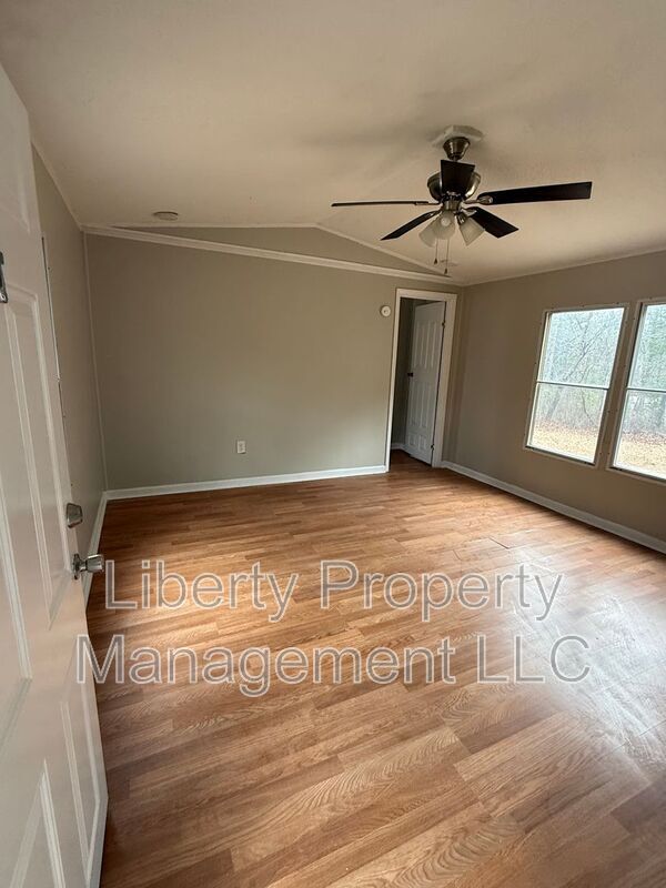 Building Photo - 134 Ed Thomas Rd