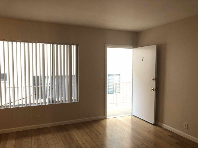 Foto del edificio - 2624 6th St