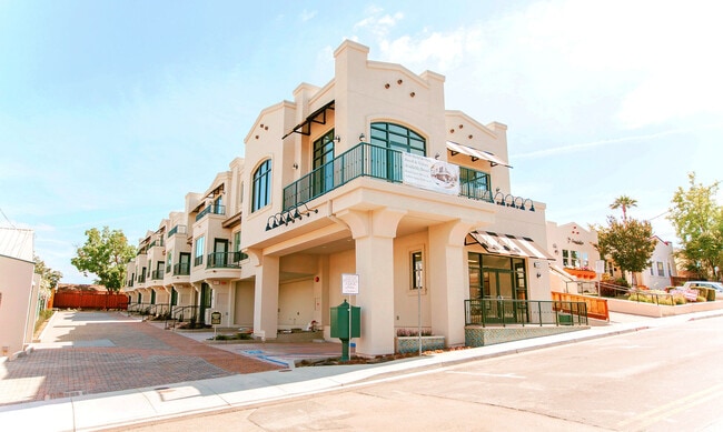 Photo - 281 Spring St House