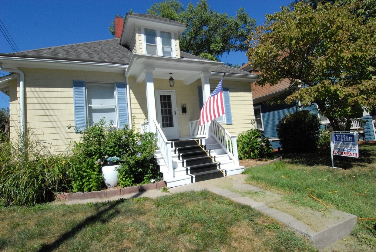 Primary Photo - Coming soon....St Charles Historic area house