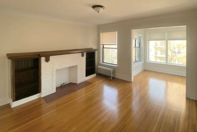Building Photo - 5403 S Harper Ave