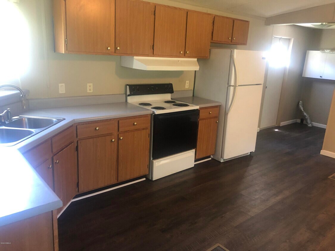 Foto del edificio - 38 Cleveland Dr