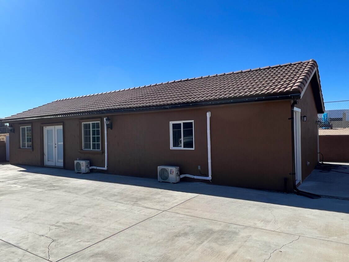 Foto principal - 11920 3rd Ave