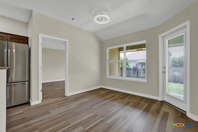 Foto del edificio - 2116 Bentwood Dr
