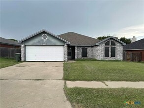 Building Photo - 4501 Alleeta Dr