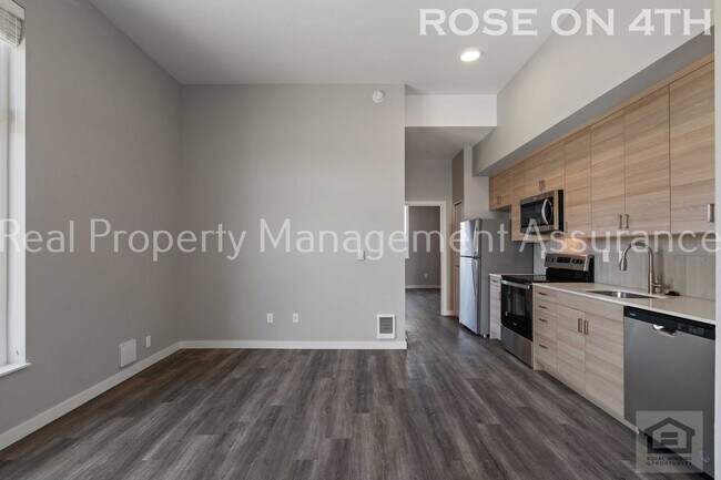 Foto del edificio - Brand New 1BR/1BA Apartments in the Heart ...