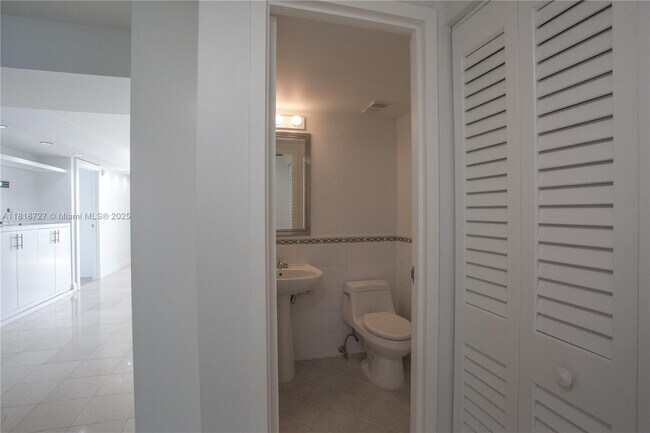 Foto del edificio - 2333 Brickell Ave