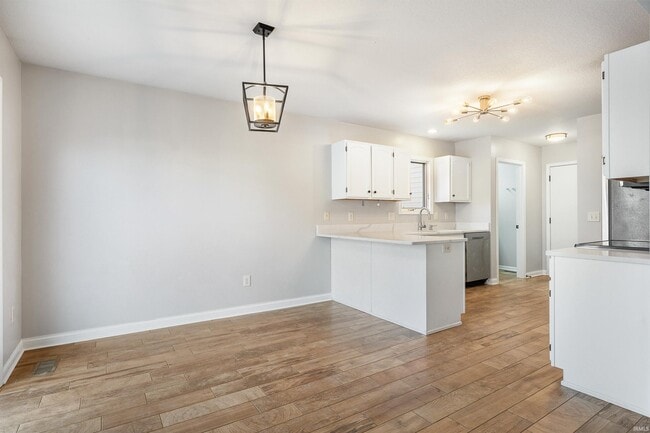 Building Photo - 15007 Knobcone Ct