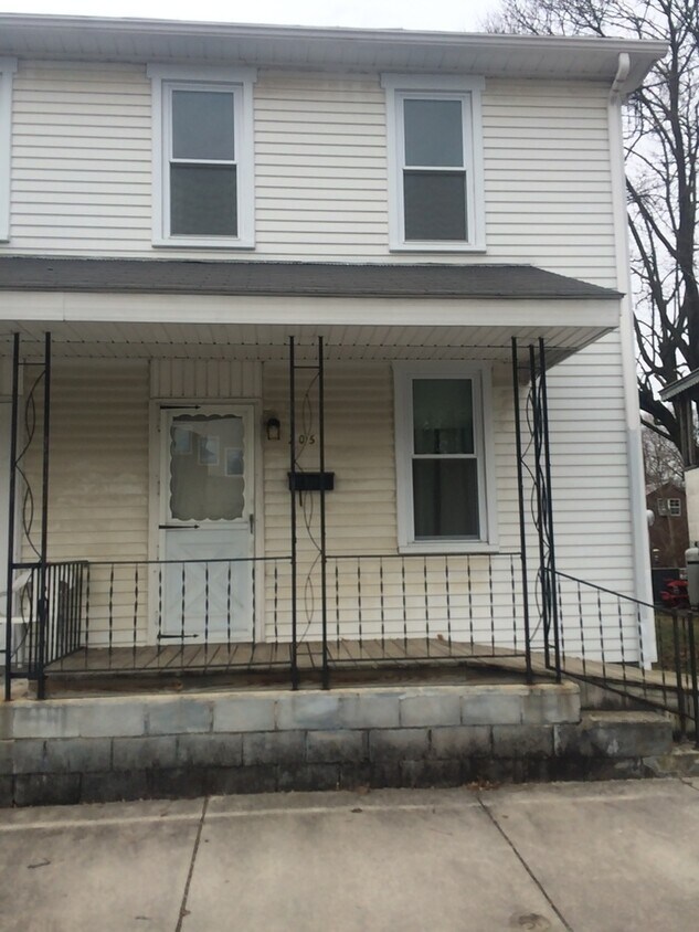 Foto principal - 203-205 Chestnut St