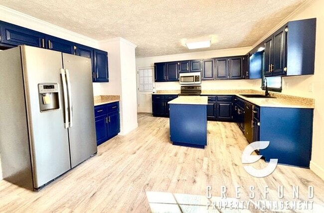 Building Photo - 4 Bed, 2.5 Bath - MINUTES FROM FORT LIBERT...
