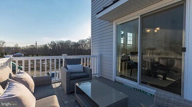 Building Photo - 48 Autumn Park Dr