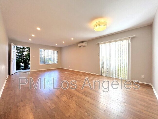 Foto del edificio - 8920 Rangely Ave