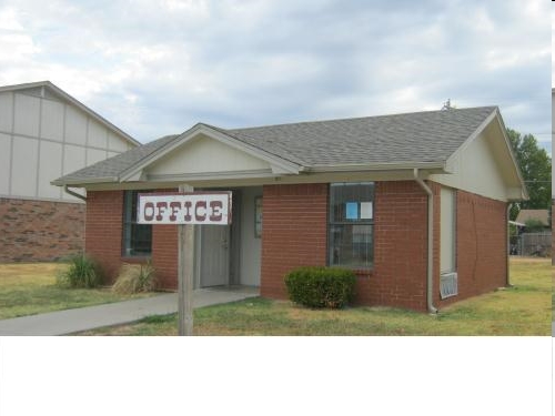 Leasing Office - Davis Village Apts.