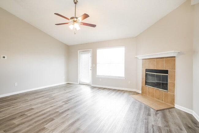 Building Photo - 1186 Summer Springs Drive