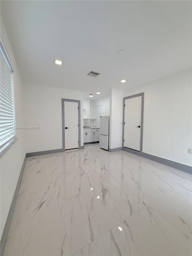 Foto del edificio - 4536 SW 142nd Pl