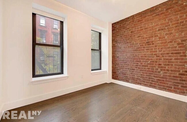 Building Photo - 81 Orchard Street