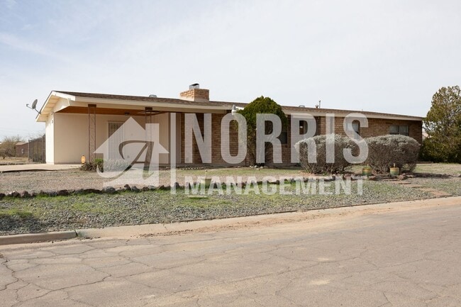 Building Photo - NO HOA, Brick Home and Located in Arizona City