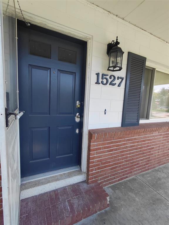 Building Photo - 1527 Leeway Ave
