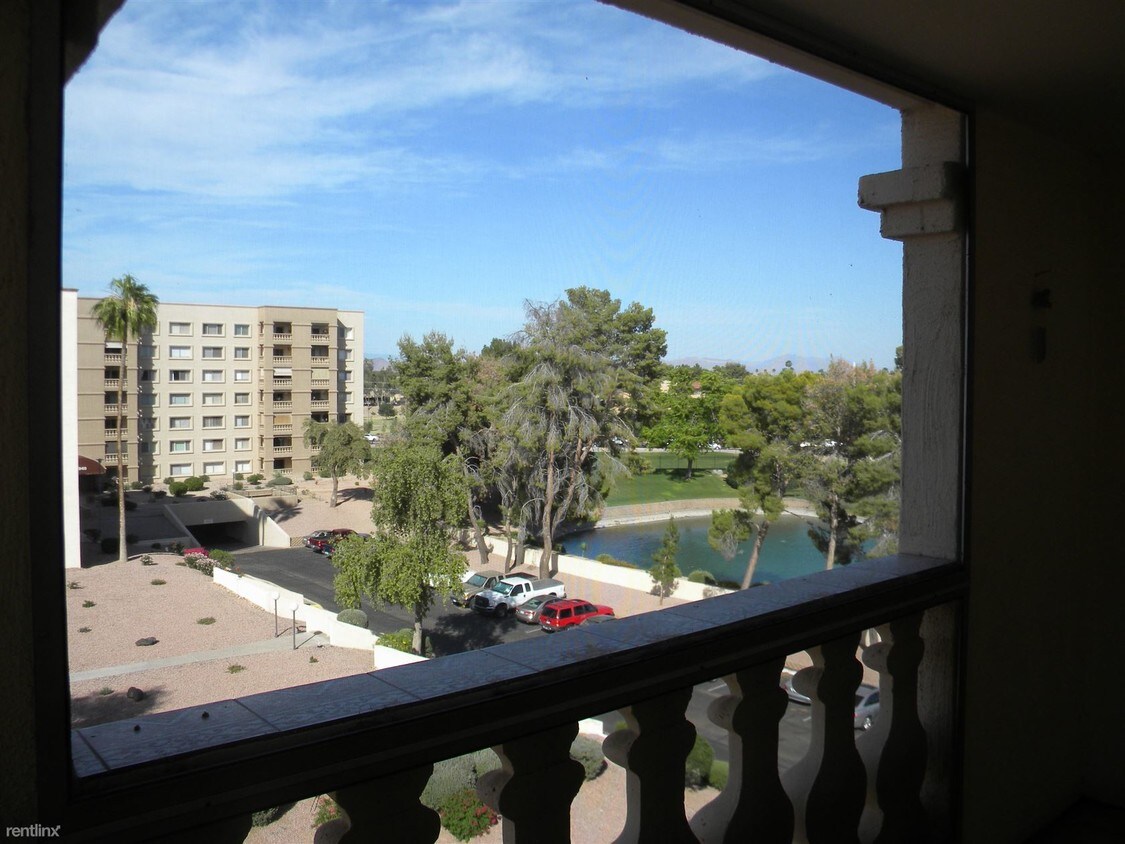 Primary Photo - 7910 E Camelback Rd
