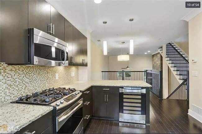 Building Photo - 255 Southerland Terrace NE