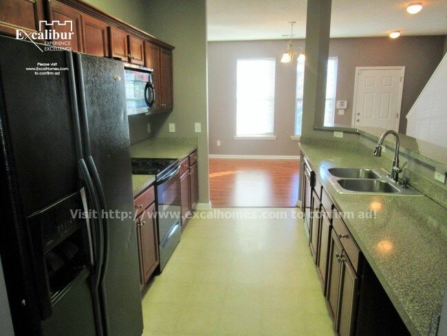 Building Photo - 2042 Bayrose Cir