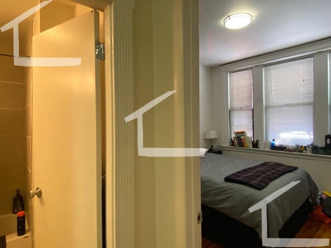 Building Photo - 2 Bed. 2 Full Bathrooms Unit in Beacon, Hi...