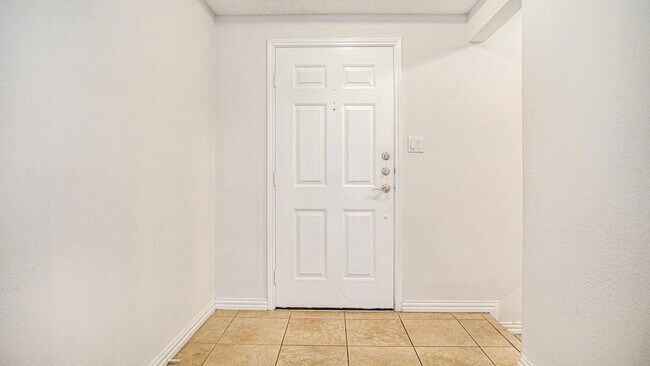 Building Photo - 6908 Bentley Ave