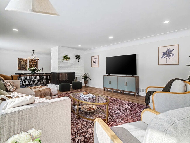 Building Photo - 28649 Jackson Rd