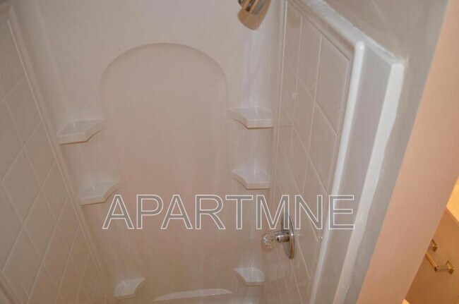 Foto del edificio - 3674 Deans Bridge Rd