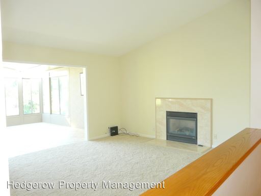 Foto del edificio - 4424 Summerfield Dr