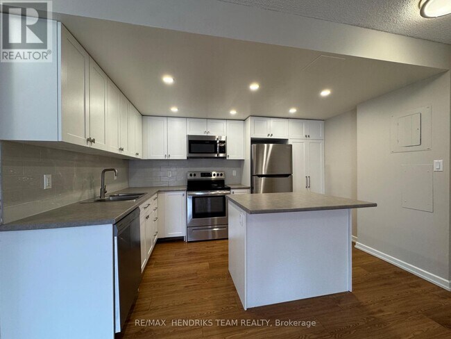 Building Photo - 16 Capner St